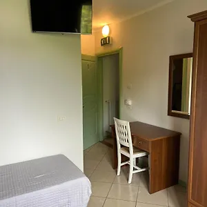 In Franciacorta La Pulcinella Hotel Monticelli Brusati